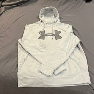 Mens Under armor hoodie size medium.